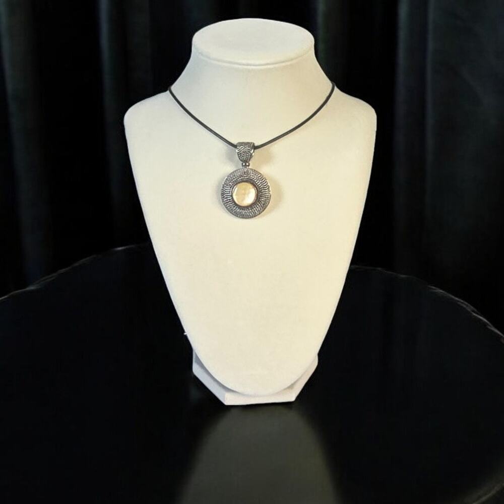 Mother of Pearl Pendant Sterling Silver 925 Indonesia Necklace Artisan Classic - Picture 2 of 6